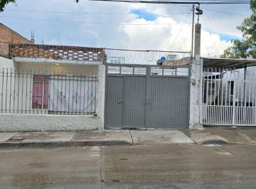 Casa de 2 habitaciones, León · Casa en Renta en Colonia San Juan Bosco Frente Al Colegio Don Bosco