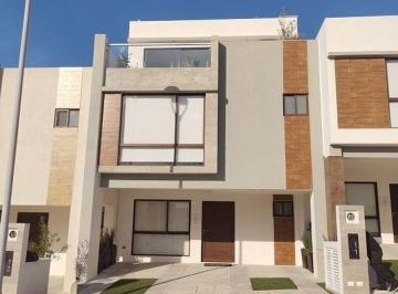 255038dd6e3fd2ccc41ecc9c45ee82e121aeebac74dd1105d87e393ae1040a43 · Casa Nueva en Venta Zibatá con Roof Garden y Dos Bellas Terrazas. Querétaro