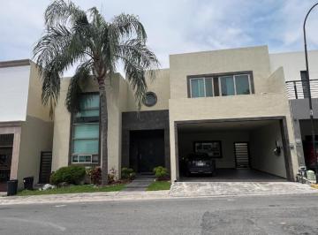 Casa · 429m² · 3 Recámaras · 2 Estacionamientos · Casa en Venta Bosques del Vergel, Monterrey Nuevo León