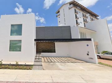 Casa de 1 habitación, Querétaro · Casa en Venta en Cumbres del Lago Queretaro Queretaro
