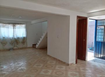 Casa · 130m² · 2 Recámaras · 1 Estacionamiento · Casa en Venta Ecatepec