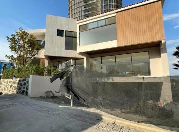 Casa · 736m² · 4 Recámaras · 6 Estacionamientos · Casa en Club de Golf Country Club La Vista