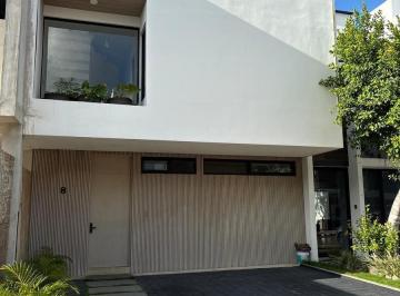 Casa · 100m² · 3 Recámaras · 2 Estacionamientos · Casa en Renta en Arbolada