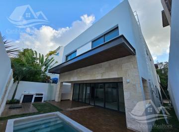 Casa · 100m² · 4 Recámaras · Casa en Renta en Cumbres