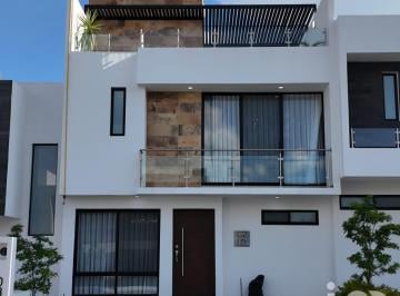 Casa · 189m² · 4 Recámaras · 2 Estacionamientos · Casa en Venta en Zibatá El Marqués Querétaro