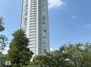 Departamento · 128m² · 2 Recámaras · 2 Estacionamientos · Vista Al Campo de Golf