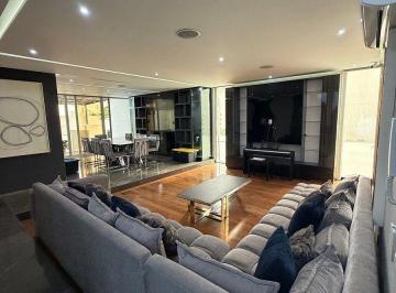 Casa en condominio de 4 habitaciones, Zapopan · Casa en Venta en Jardín Real