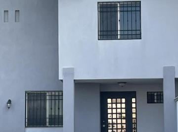 Casa · 138m² · 3 Recámaras · 2 Estacionamientos · Casa en Renta Puerta de Hierro