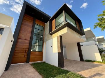1 · Residencia en Venta Dentro de Privada Al Norte de Merida Yucatan