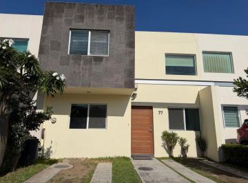 Casa de 3 habitaciones, Zapopan · Casa en Renta en El Real, Zapopan