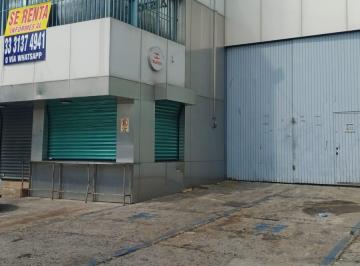 Bodega comercial , Guadalajara · Amplia Bodega con Oficinas