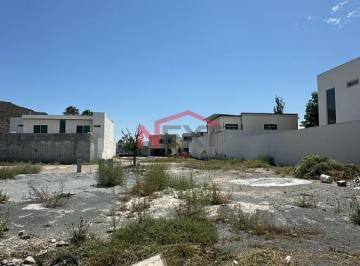 Foto principal · Terreno en Venta Al Norte en Fraccionamiento Country Club