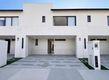d0c377a4a765213d255655e0a01f1715ab6192fab416fb10d68282294011b851 · Casa Nueva en Venta en Zona Ibero