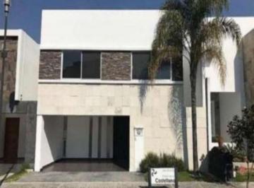 Casa de 4 habitaciones, San Andrés Cholula · Venta de Casa en Boulevard de Los Reyes, Fracc. Altavista, Lomas de Angelopolis, Puebla