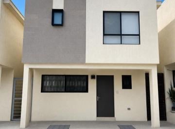 Casa de 3 habitaciones, García · Casa en Venta en Murano