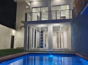 Casa de 5 habitaciones, Cuautla · Vendo Casa con Alberca Muy Cerca de Agua Hedionda