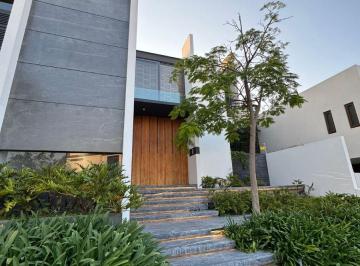 Casa de 3 habitaciones, Zapopan · Residencia de Lujo en Renta en Puerta Aqua