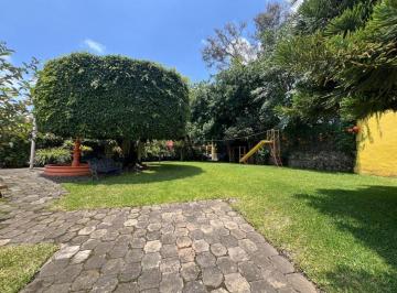 Casa de 3 habitaciones, Cuernavaca · Casa de 931 m² con 3 Recámaras en Venta en Buenavista, Cuernavaca