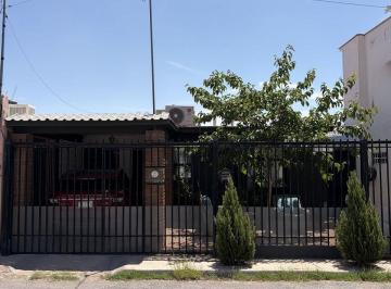 0dec1d886cae683b1a81d7675d7e56ea4f02e37033038de9dcd659222caef33c · Casa Venta a Dos Cuadras de Jose Ma. Iglesias