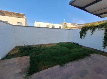 Casa de 3 habitaciones, Villa de Pozos · Hermosa Casa en Renta en Privada Hacienda Valbuena La Florida