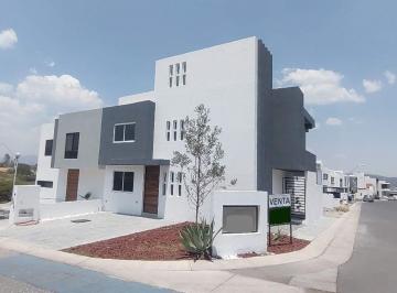 Casa de 3 habitaciones, Querétaro · Casa en Venta con Roof Garden | 3 Recámaras + Estudio | Lista Para Estrenar