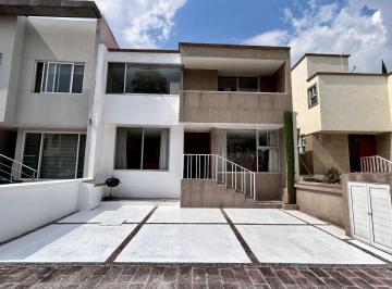 Casa de 3 habitaciones, Coyoacán · Joyas del Pedregal|| Casa con Seguridad 24/7 y Gran Potencial Para Modernizar.