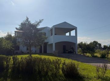 Casa · 3 Recámaras · 3 Estacionamientos · Casa en Montemorelos