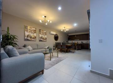 Casa en condominio de 4 habitaciones, Corregidora · Casa Amueblada en Renta, Carlota 2