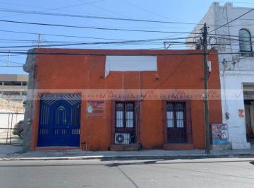 Casa uso de suelo · 900m² · 6 Recámaras · Casa con Uso de Suelo en Venta en Monterrey
