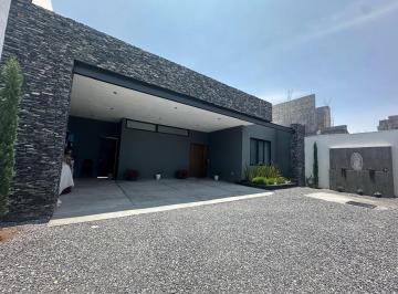 Casa · 3 Recámaras · 3 Estacionamientos · Casa en Venta, Fracc Al Norte de Saltillo