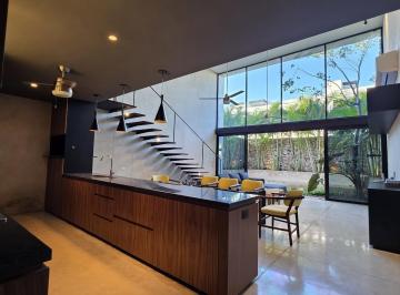 Casa · 197m² · 2 Recámaras · 2 Estacionamientos · Casa en Venta en Temozón Norte con Paneles Solares