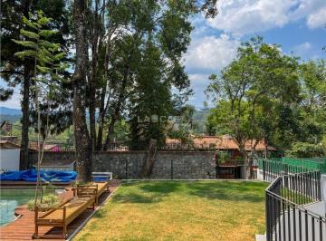 Casa de 5 habitaciones, Valle de Bravo · Https:///casa - Renta - Centro - Valle - de - Bravo/