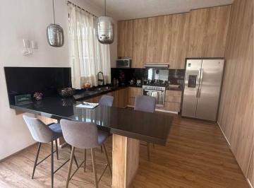 Casa de 3 habitaciones, León · Casa de 105 m² con 3 Recámaras en Venta en Villla Valbuena