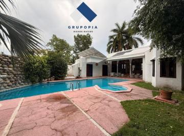 Casa de 5 habitaciones, Zihuatanejo de Azueta · Casa en Venta en Golondrinas Ixtapa