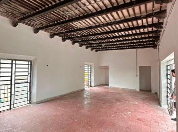 Local comercial , Valladolid · Local en Renta en Valladolid Centro Sobre La Calle Principal de 179 m²
