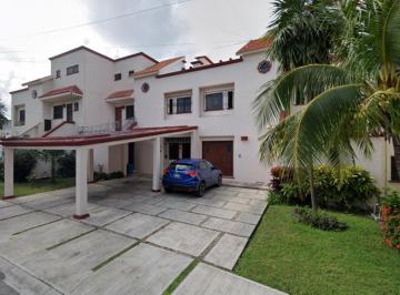 Casa de 3 habitaciones, Benito Juárez · Casa en Venta en Benito Juárez, Quintana Roo