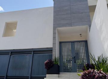 1 · Casa en Venta en Las Cumbres, Monterrey
