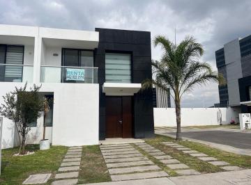 8a0a7d8970efaf0c70b8d988f6a5cde5a0206ab55b79a4c9ebe8fcedf4a17d46 · Casa en Renta en Valle de Juriquilla Queretaro
