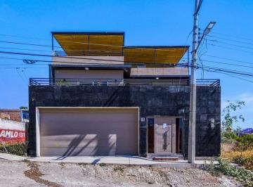 fa7b78fc11f4ad7e3820aa9b6d77f5c48220b91afec53faa109fc30552412b88 · Casa en San Miguel de Allende con Terraza y Amplios Espacios