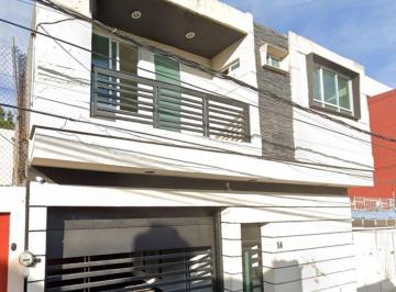 Casa de 4 habitaciones, Miguel Hidalgo · Casa en Venta en Observatorio, Miguel Hidalgo.