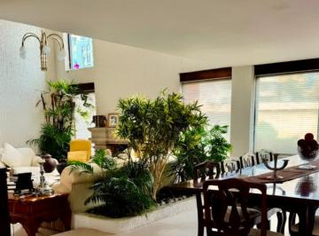 Casa de 4 habitaciones, Huixquilucan · Venta Casa con Jardín y Cava, Privada Palmito - Bosque de Las Palmas, Interlomas.