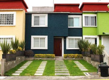 Casa · 101m² · 3 Recámaras · 2 Estacionamientos · Casa Venta Granjas Lomas Guadalupe