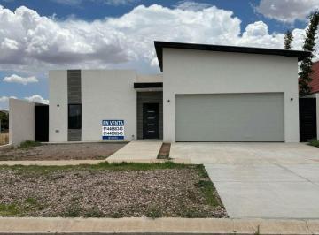 Casa de 3 habitaciones, Aldama · Casa de Una Planta en Venta en Residencial Leones
