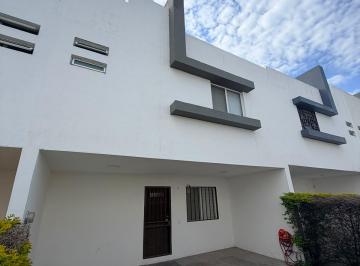 Casa de 3 habitaciones, Zapopan · Casa en Venta