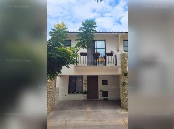 Casa · 108m² · 3 Recámaras · 2 Estacionamientos · Casa en Venta en Fraccionamiento Sacromonte