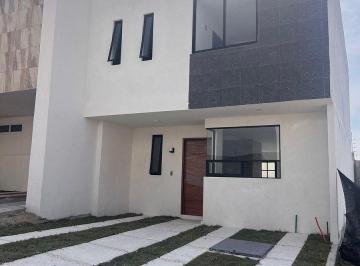 ceeea6a77385e0116a116a3ca315890986c416ff00b92c4a4140433fde478fd0 · Casa en Venta en Capital Sur