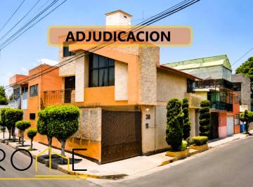 Casa de 3 habitaciones, Iztapalapa · Casa Adjudicada de 174 m² con 3 Recámaras en Venta en Santa Cruz Meyehualco