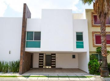 Casa en condominio de 4 habitaciones, San Andrés Cholula · Casa en Venta en Residencial San Ángel, Zona Angelópolis, Ibero