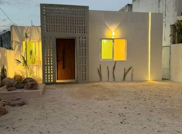 Casa de 3 habitaciones, Mérida · Casa de Una Planta con Estudio Independiente I Piscina I en Altabrisa, Mérida
