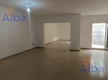 Casa · 385m² · 4 Recámaras · 2 Estacionamientos · Casa Venta en Fraccionamiento Valle del Campestre